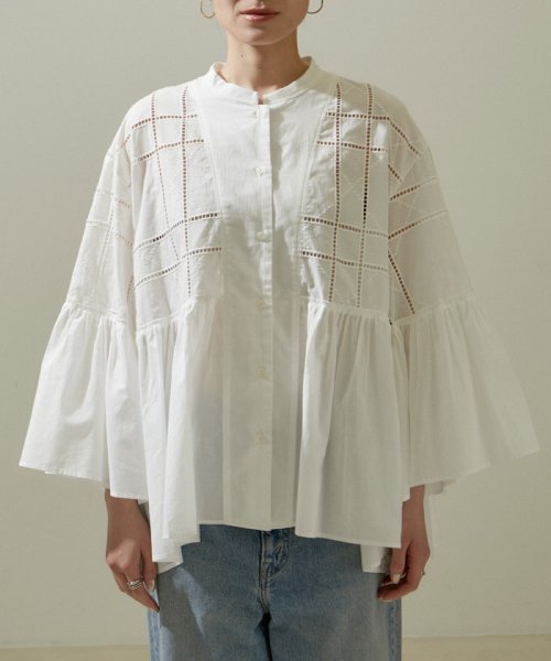 エンブロイダリーヘムギャザーブラウス トップス シャツ・ブラウス B1673471480(12870円)