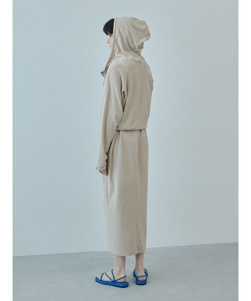 【emmi×PlaX】 パイルクロップドパーカー PlaX 予めご了承ください