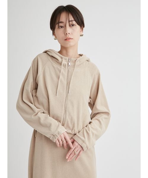 【emmi×PlaX】 パイルクロップドパーカー PlaX 予めご了承ください