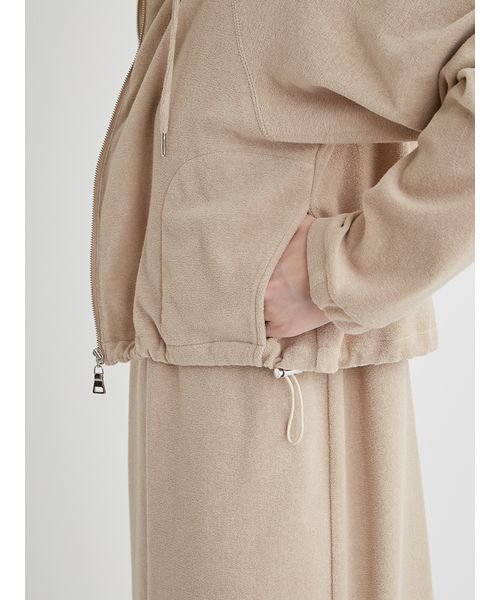 【emmi×PlaX】 パイルクロップドパーカー PlaX 予めご了承ください