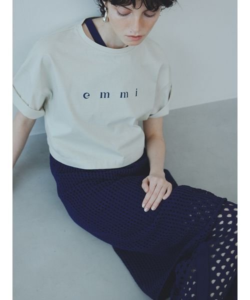 emmi atelier(emmi　atelier)/【emmi×PlaX】 emmiロゴクロップドTシャツ/img03