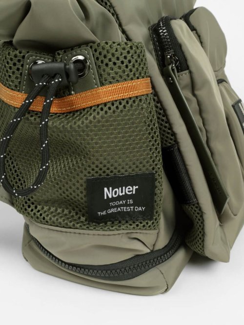 ポケットデザインマルチWAYバックパック 高さ 斜め掛け ロープ