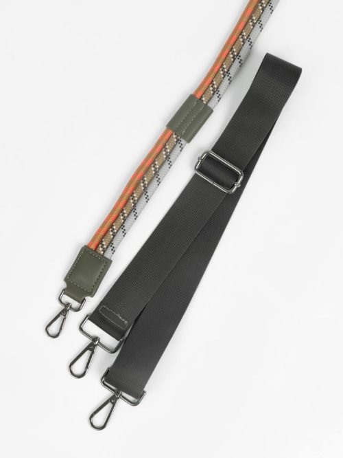 ポケットデザインマルチWAYバックパック 高さ 斜め掛け ロープ