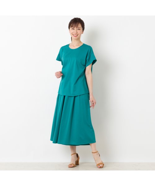 後ろタック・袖切り替えカットソー 