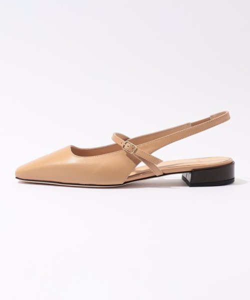 DES PRES バックストラップパンプス 