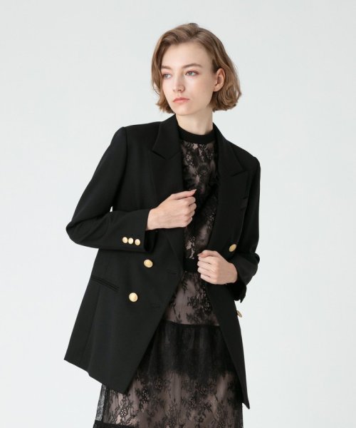 【LOULOU WILLOUGHBY】ギャバジンテーラードジャケット LOULOU WILLOUGHBY WILLOUGHBY店舗とオンラインショップ限定販売になります フィッティングモデル 詳細画像 172cm B82 W66 H92　着用サイズ：02