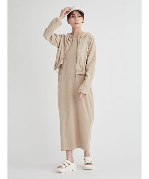 【emmi×PlaX】 パイルクロップドパーカー PlaX 予めご了承ください