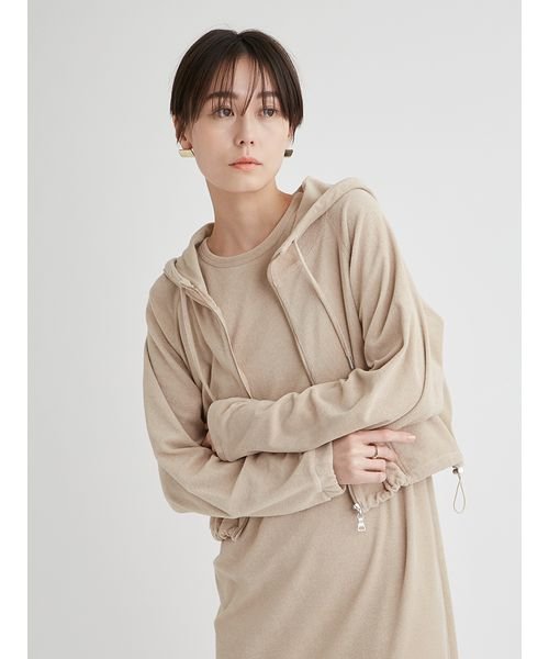 【emmi×PlaX】 パイルクロップドパーカー PlaX 予めご了承ください