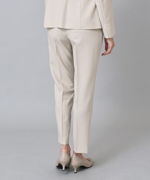 【セットアップ可能／清涼感／ウエストゴムあり】麻調　ドライテーパードパンツ ライトベージュ