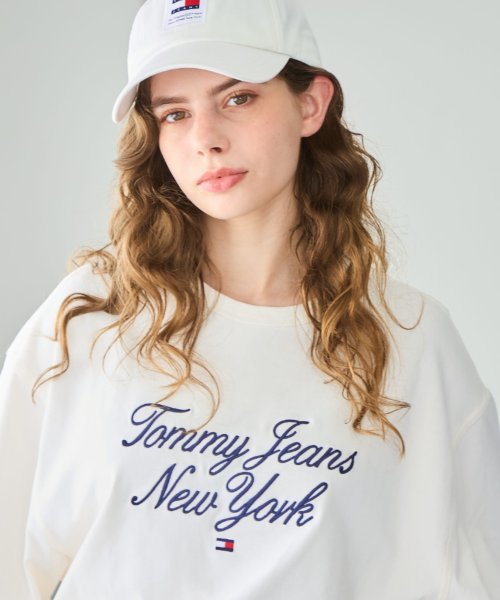 TOMMY JEANS(トミージーンズ)/オーバーサイズラグジュアリーセリフTシャツ/img02