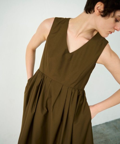 タックフレアロングワンピース(506171883)｜阪急百貨店公式通販サイト  