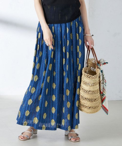 【SHIPS別注】UHURU:〈手洗い可能〉プリント ロング ギャザー スカート UHURU ラメ糸