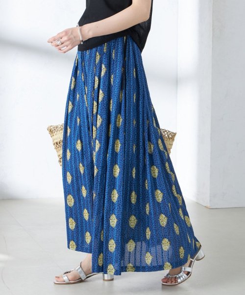 【SHIPS別注】UHURU:〈手洗い可能〉プリント ロング ギャザー スカート UHURU ラメ糸