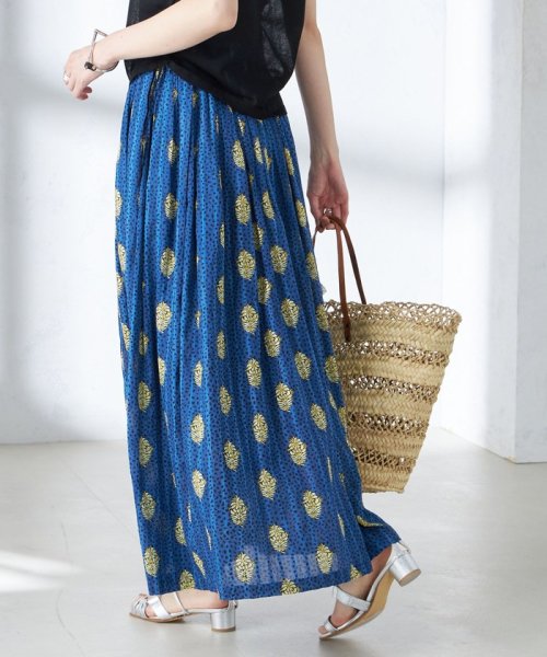 【SHIPS別注】UHURU:〈手洗い可能〉プリント ロング ギャザー スカート UHURU ラメ糸