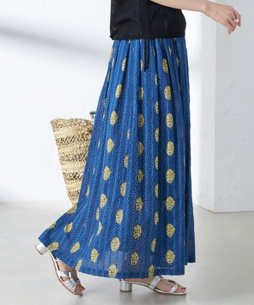 【SHIPS別注】UHURU:〈手洗い可能〉プリント ロング ギャザー スカート UHURU ラメ糸