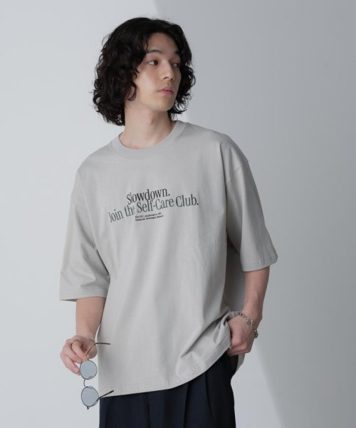 nano・universe(ナノ・ユニバース)/「MOFFISIE」オリジナルプリント刺繍 Tシャツ 半袖/img01