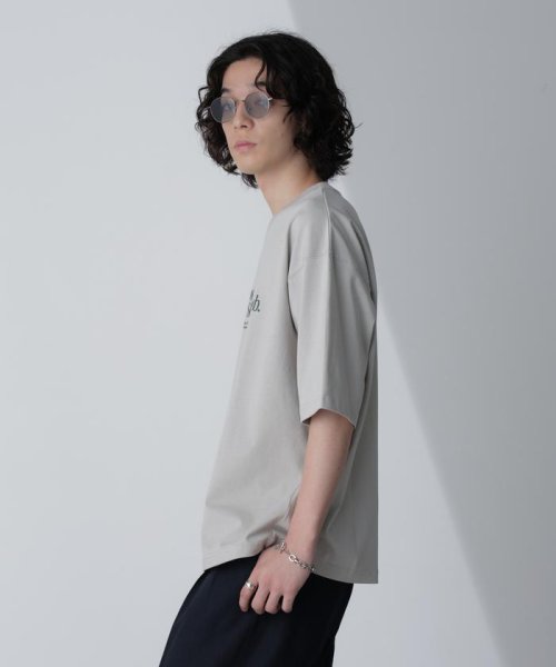 nano・universe(ナノ・ユニバース)/「MOFFISIE」オリジナルプリント刺繍 Tシャツ 半袖/img04