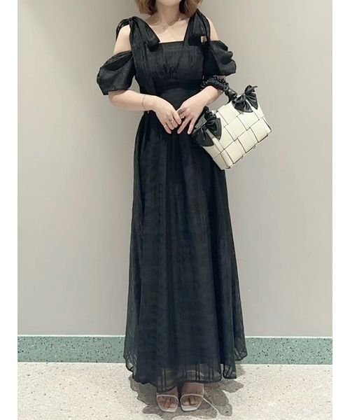 リボンショルダーウエストリブワンピース 予めご了承ください