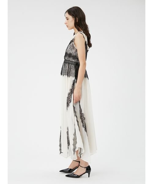 レーストリムフレアドレス 予めご了承ください