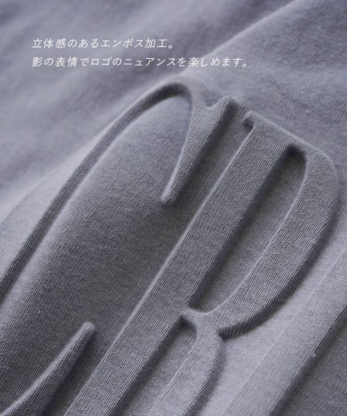 e-zakkamaniastores(イーザッカマニアストアーズ)/エンボスロゴ Tシャツ/img01