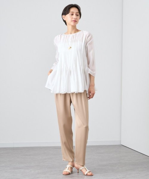 シアーオーガンジーマチフレア ブラウス ：model 168cm