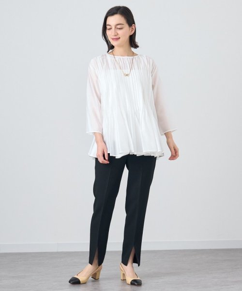 シアーオーガンジーマチフレア ブラウス ：model 168cm