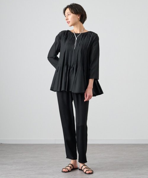 シアーオーガンジーマチフレア ブラウス ：model 168cm