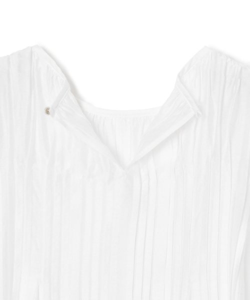 シアーオーガンジーマチフレア ブラウス ：model 168cm