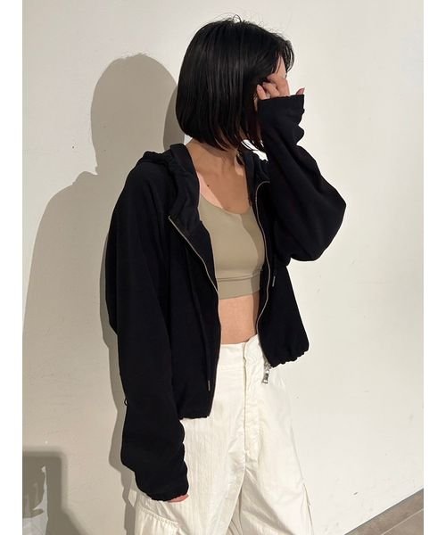 【emmi×PlaX】 パイルクロップドパーカー PlaX 予めご了承ください