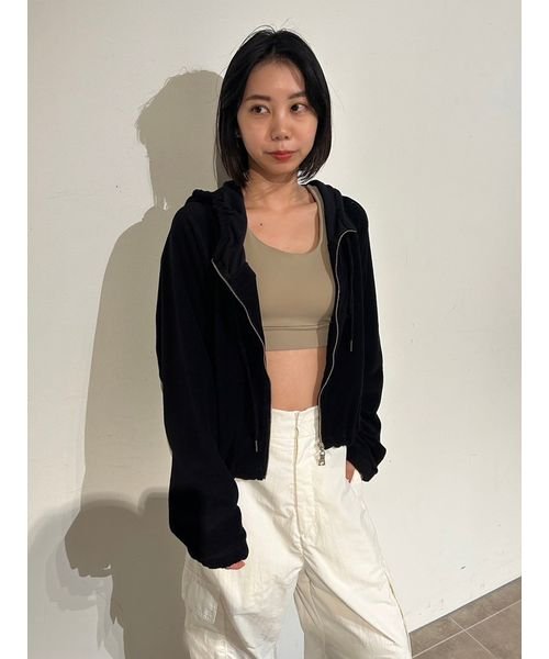 【emmi×PlaX】 パイルクロップドパーカー PlaX 予めご了承ください