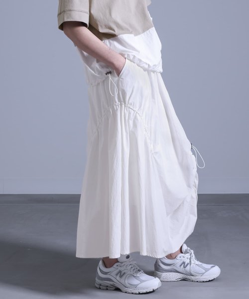 osharewalker(オシャレウォーカー)/『変形シャーリングデザインスカート』/img01