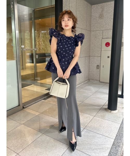 フロントスリットパンツ 予めご了承ください