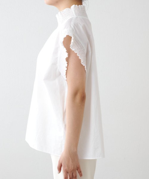 シャーリングブラウス 