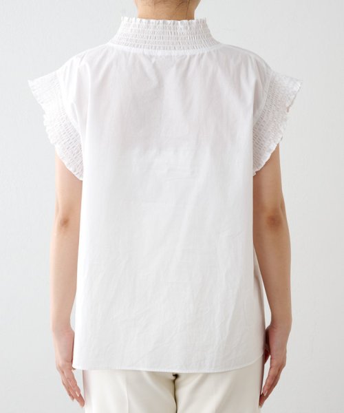 シャーリングブラウス 