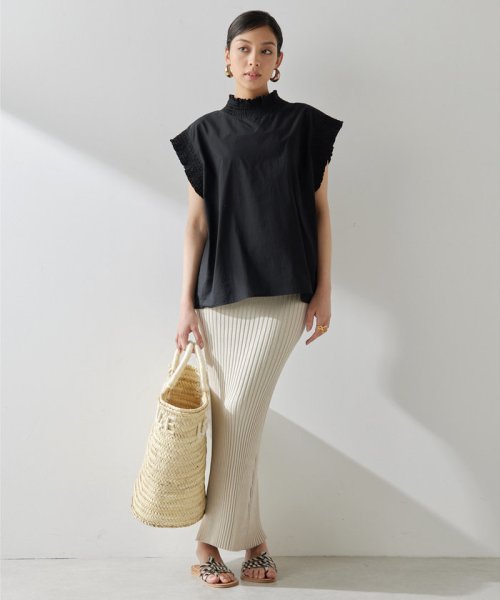 シャーリングブラウス 