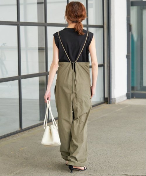 ナイロンオックスコンビネゾン 商品説明大人のリラクシースタイルを叶えてくれる今の気分にぴったりなコンビネゾンが登場。暑くなるこれからの季節に便利なドライタッチが魅力のオールインワンです。アウトドアのシーンで使用される A1359073036(10450円)