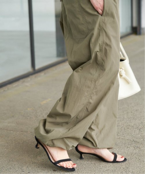 ナイロンオックスコンビネゾン 商品説明大人のリラクシースタイルを叶えてくれる今の気分にぴったりなコンビネゾンが登場。暑くなるこれからの季節に便利なドライタッチが魅力のオールインワンです。アウトドアのシーンで使用される A1359073036(10450円)