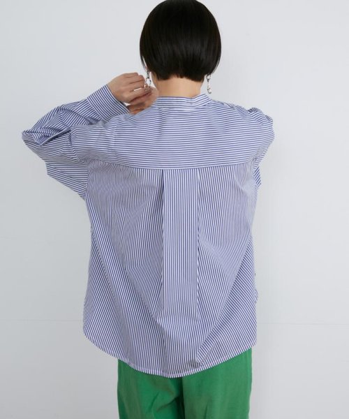 INED(イネド)/《大きいサイズ》ショート丈バンドカラーカラーシャツ/img14