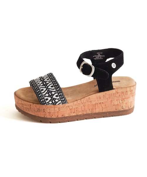 MINNETONKA（ミネトンカ）/ 厚底サンダル【PATRICE】 