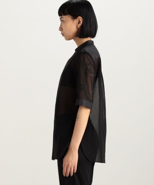 コットンボイルシアー ノーカラーシャツ N1946816005(14850円)