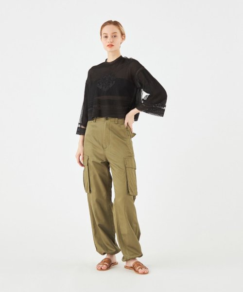 チュールエンブロイダリー クロップドブラウス 