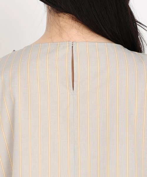 ビッグリボンブラウス 