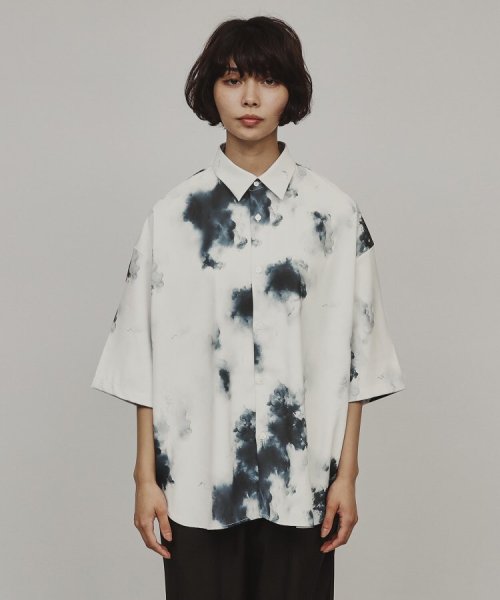 tk.TAKEO KIKUCHI(ティーケー　タケオキクチ)/スモークプリントシャツ/img02