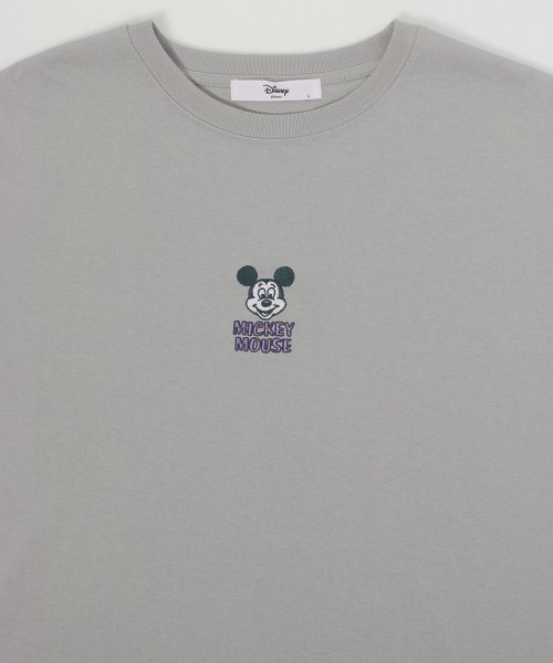 DISNEY(DISNEY)/【DISNEY/ディズニー】天竺 Mickey Mouse刺繍 半袖裾ラウンドBIG Tシャツ/img35