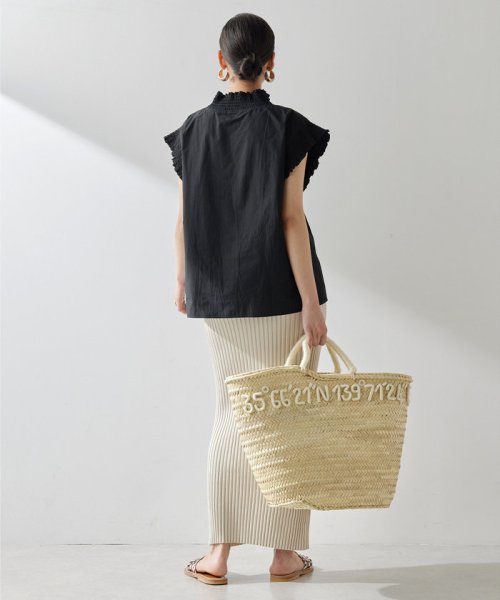 シャーリングブラウス 