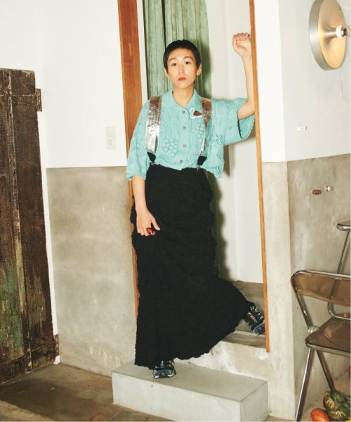 【YOU LOOK GOOD×JS】シュリンククロスマーメイドスカート YOU LOOK GOOD×JS チープなものもブランドものも それに価値があるかどうかは自分の心が決めること 年齢や性別 固定概念に左右されず 着たいものを