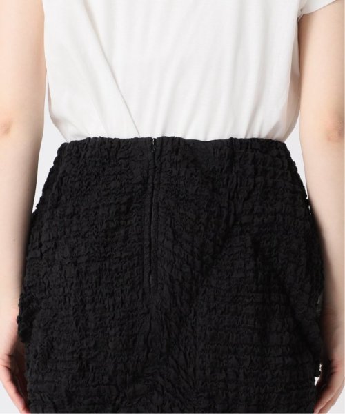 【YOU LOOK GOOD×JS】シュリンククロスマーメイドスカート YOU LOOK GOOD×JS チープなものもブランドものも それに価値があるかどうかは自分の心が決めること 年齢や性別 固定概念に左右されず 着たいものを