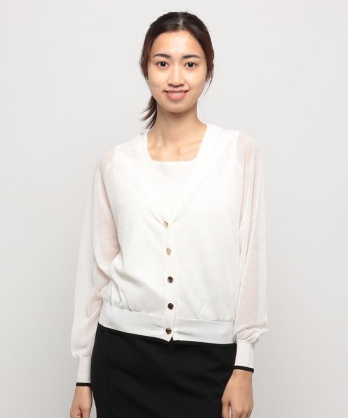シアーカーディガンアンサンブル 商品説明さりげなく透ける肌に涼やかな色っぽさ薫るシアーニットカーディガンと、スクエアネックが大人顔なニット TM1438717852(11000円)