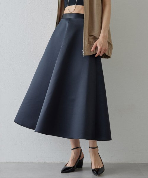 サテンフレアスカート 