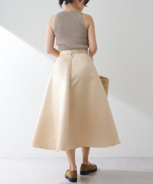 サテンフレアスカート 